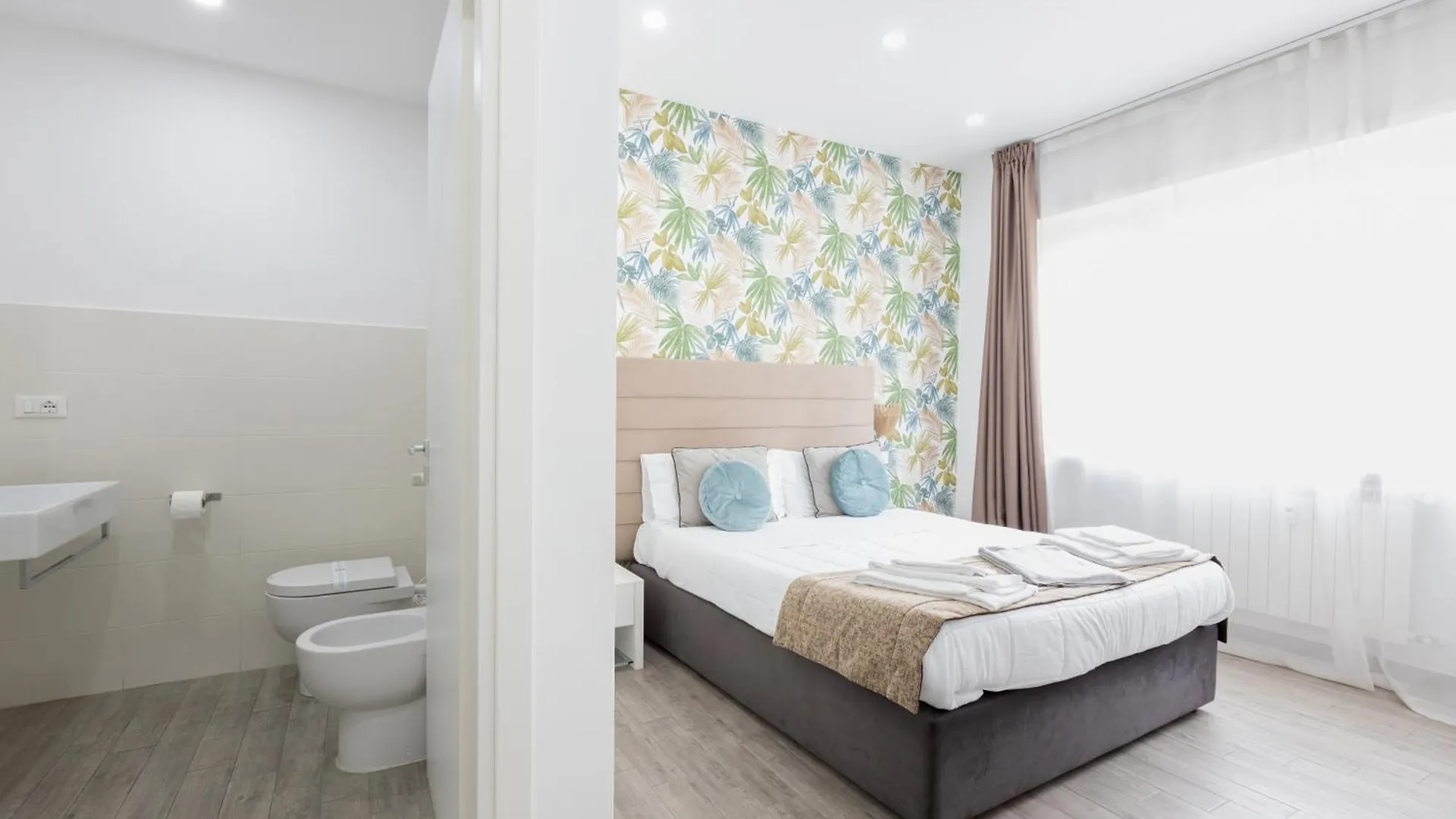 247 Luxury Rooms Trastevere Roma 2*,