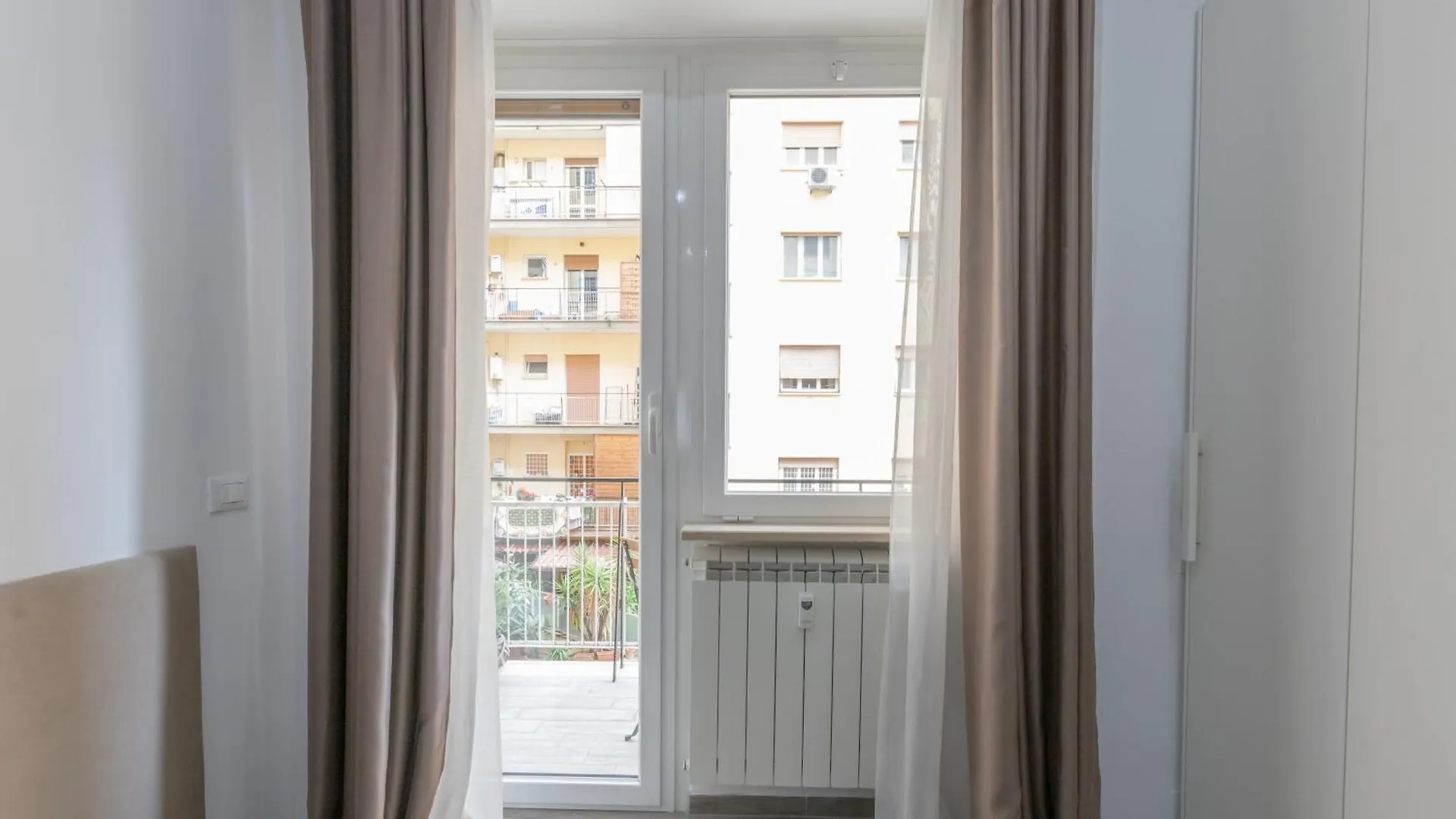 247 Luxury Rooms Trastevere Roma 2*,