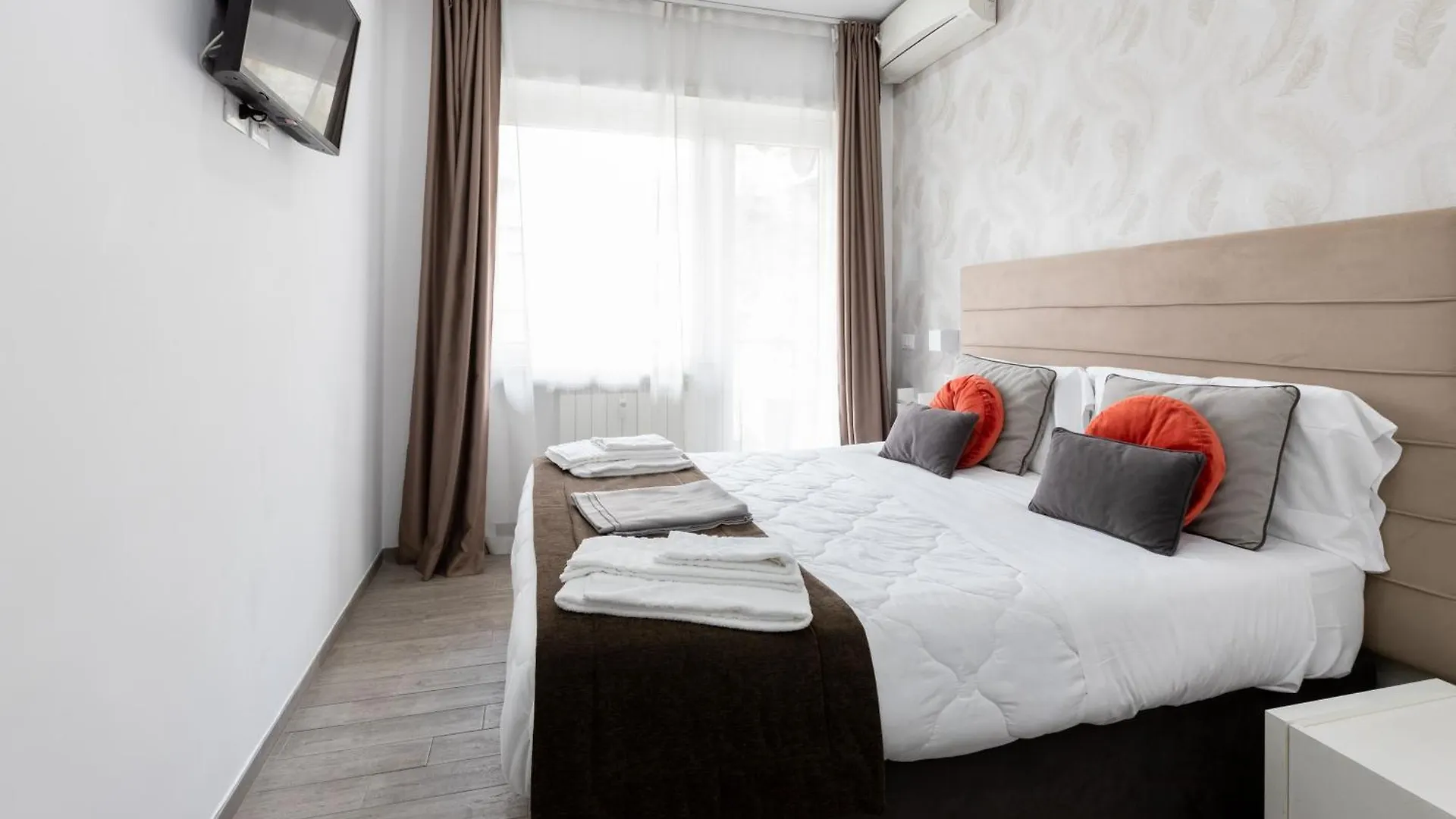 247 Luxury Rooms Trastevere Roma 2*,