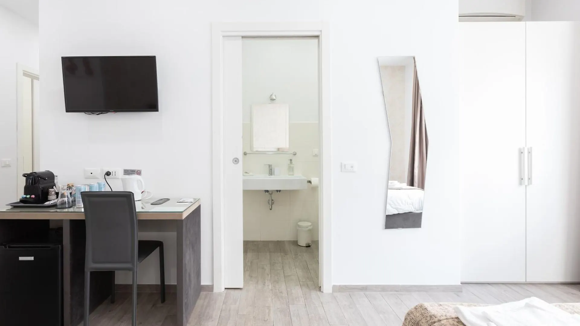 247 Luxury Rooms Trastevere Roma Italia