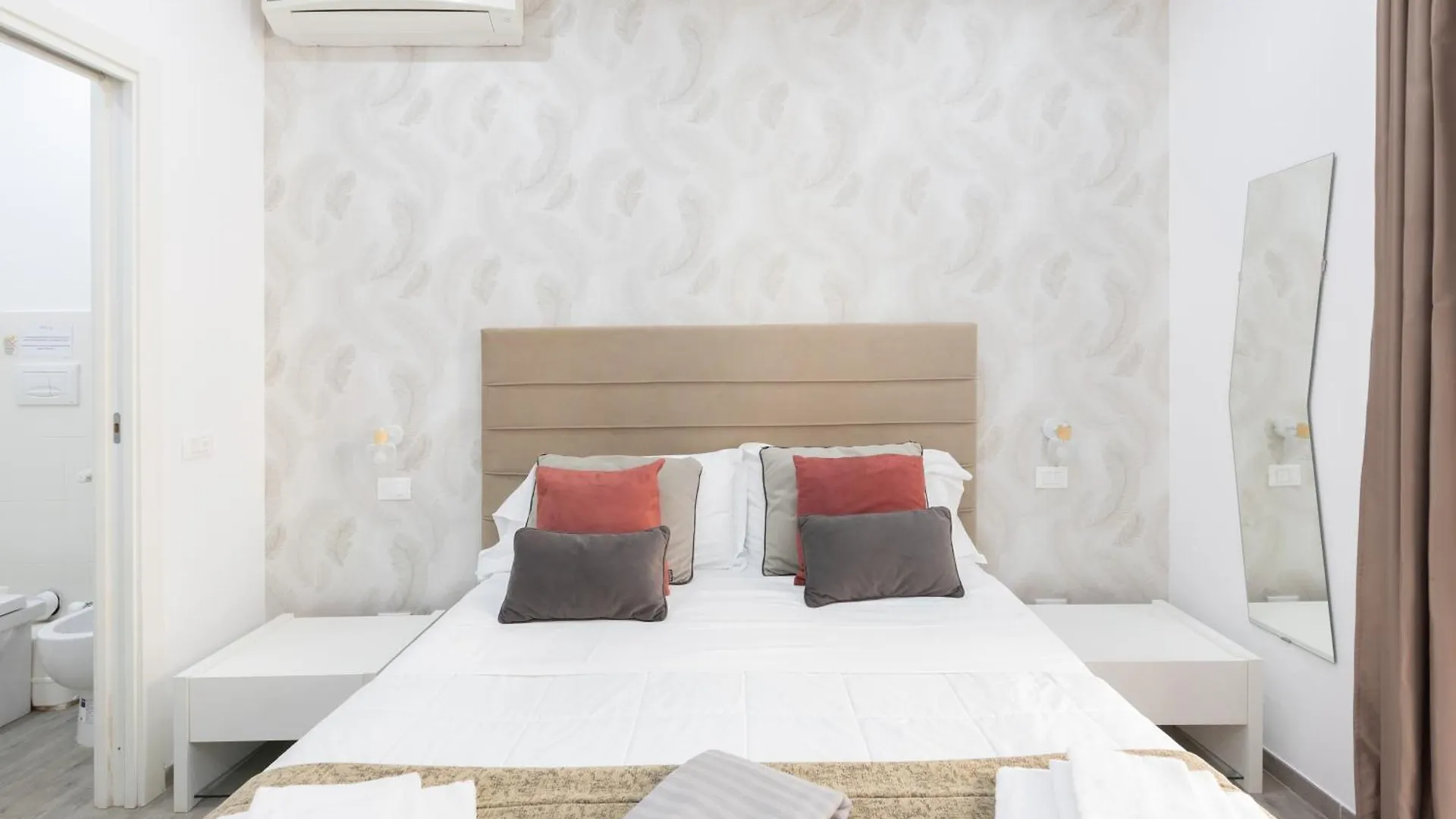 247 Luxury Rooms Trastevere Roma 2*,