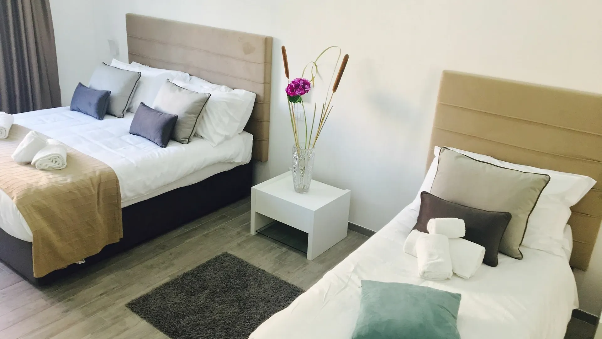 247 Luxury Rooms Trastevere Roma 2*,  Italia