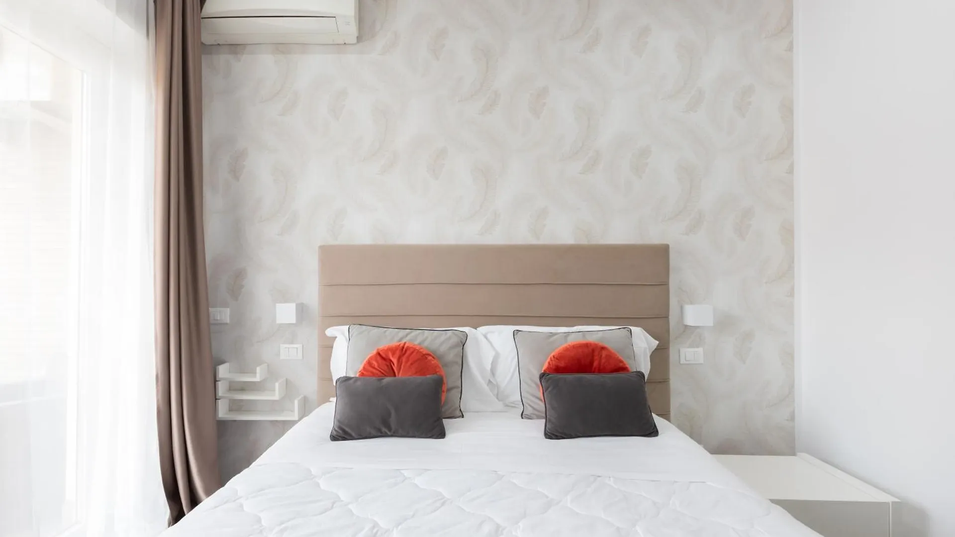 Guest house 247 Luxury Rooms Trastevere Rome
